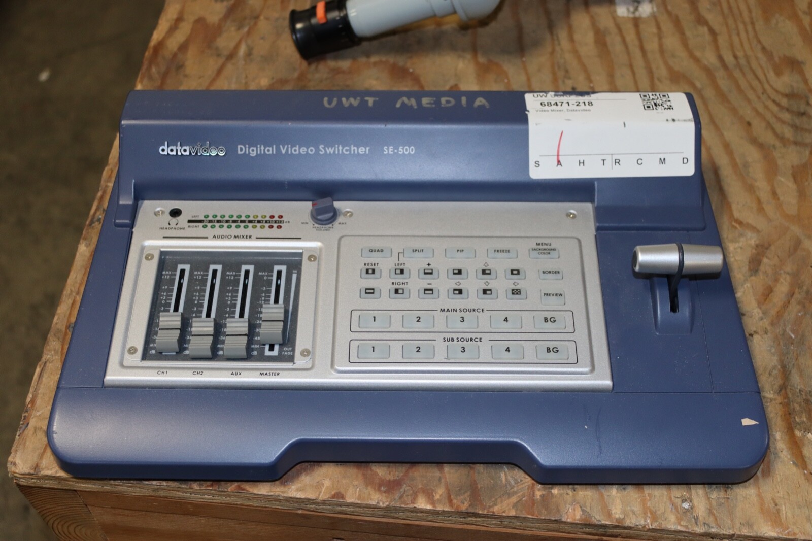 Data Video Digital Video Switcher SE-500