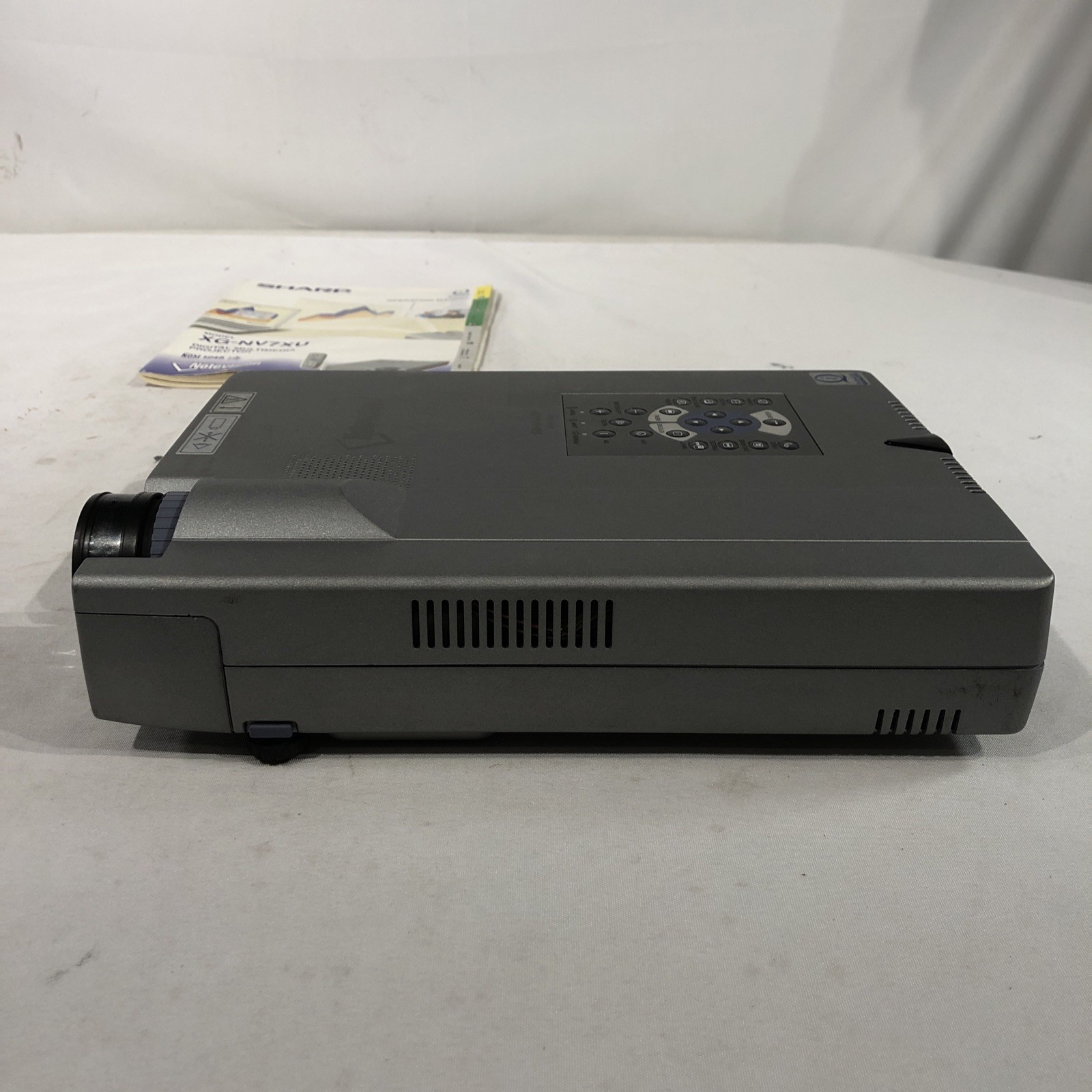 SHARP NOTEVISION 4~XG-NV4SU LCD Projector~Power & Computer Cords~Remote