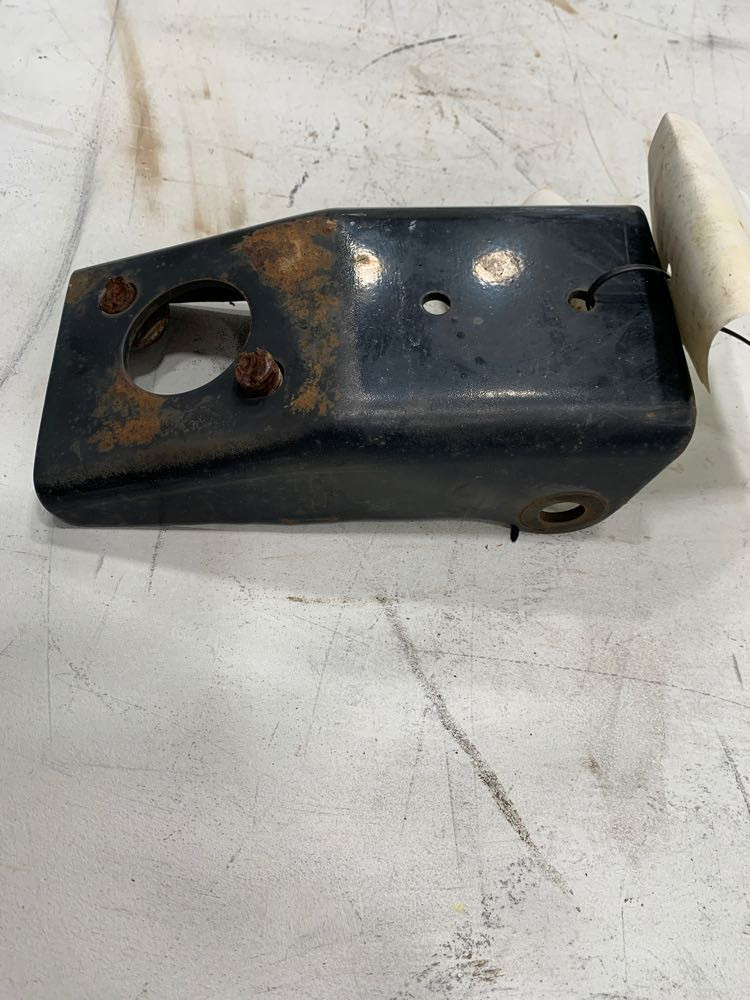 2013 MACK Pinnacle Suspension Bracket (641-11077)