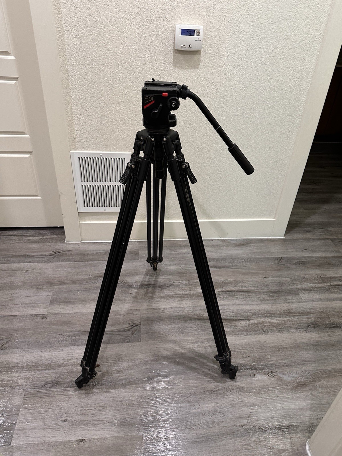 manfrotto tripod 3182 with manfrotto 501 fluid head