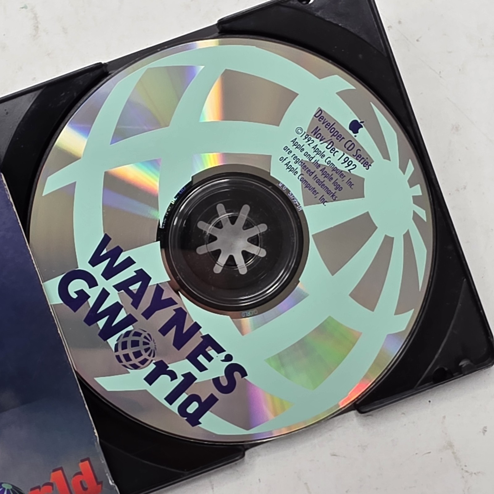 Vintage Apple Developer CD “Wayne’s GWorld” Nov/Dec 1992 Mac Developer Disc