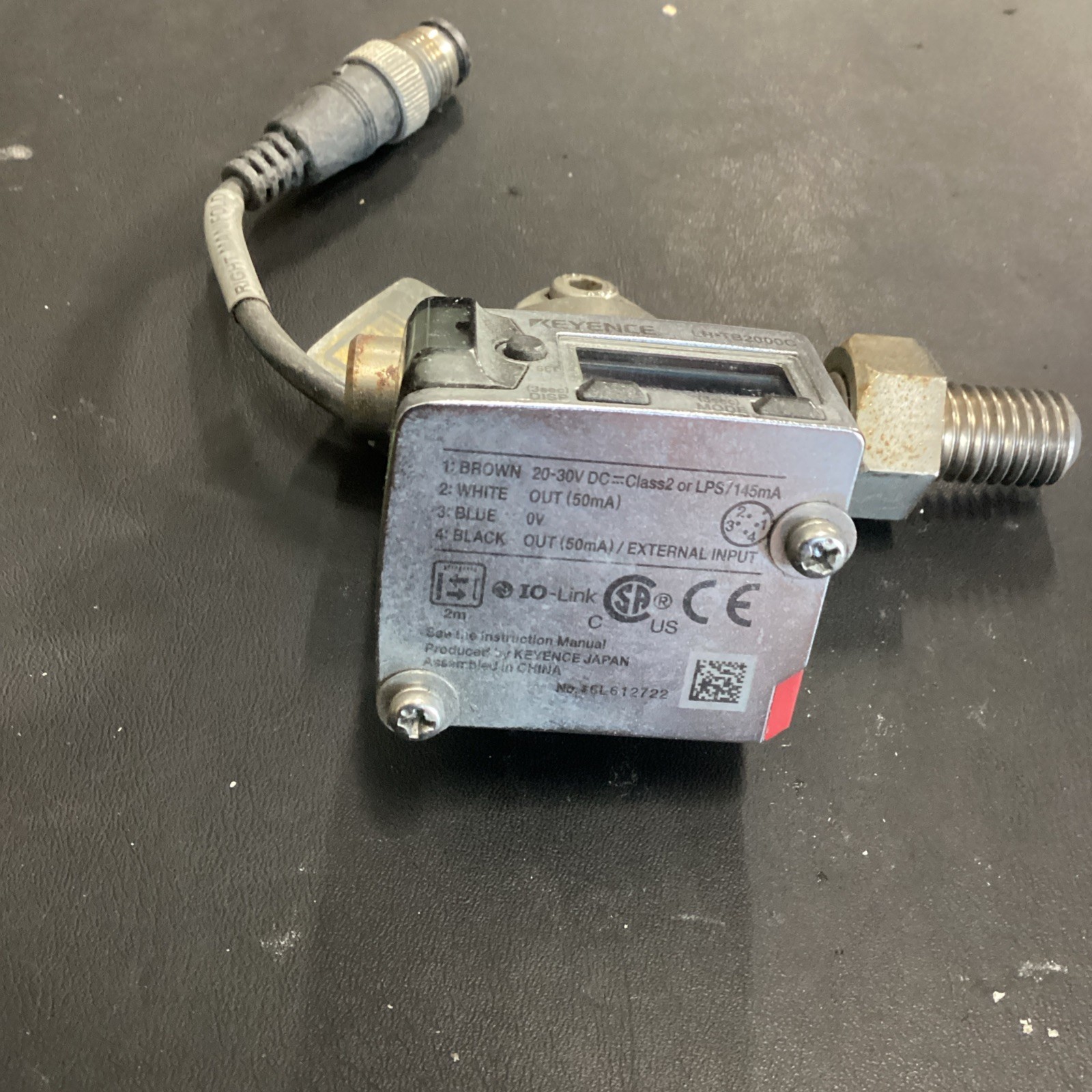 Keyence LR-TB2000C Laser Proximity Sensor 2 Meter 20-30VDC (USED)