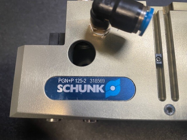 SCHUNK Gripper #PGN+PLUS-125/2 318659-Jaw Parallel Spring _ USED