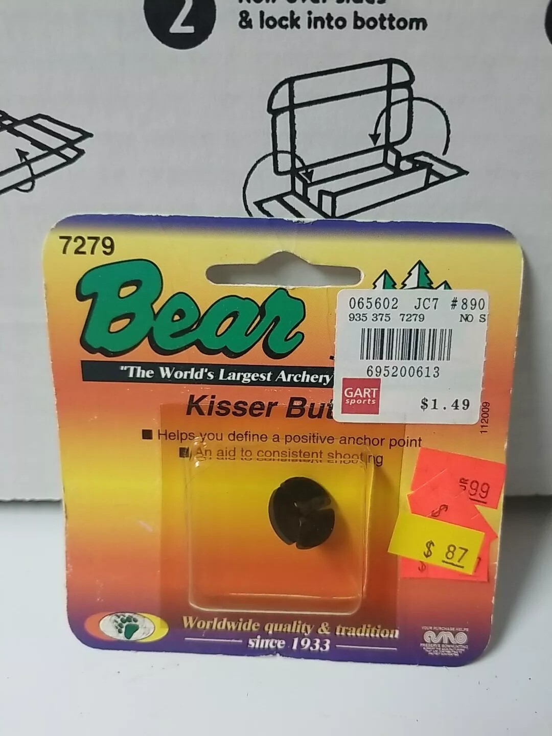 Vintage New Old Stock Bear Archery Kisser Button #7279