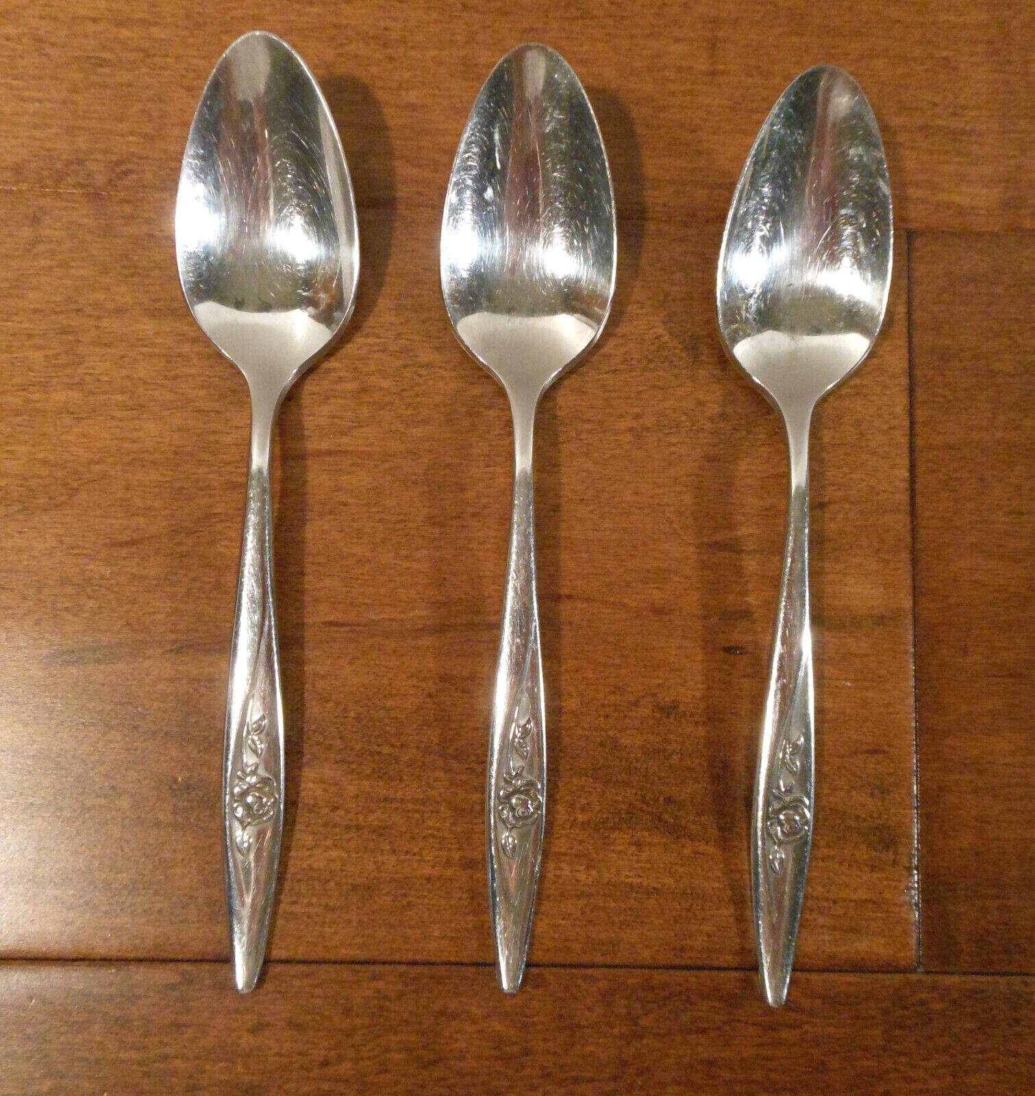 3 ONEIDA ONEIDACRAFT DELUXE LASTING ROSE STAINLESS STEEL TEASPOONS 6" USA B