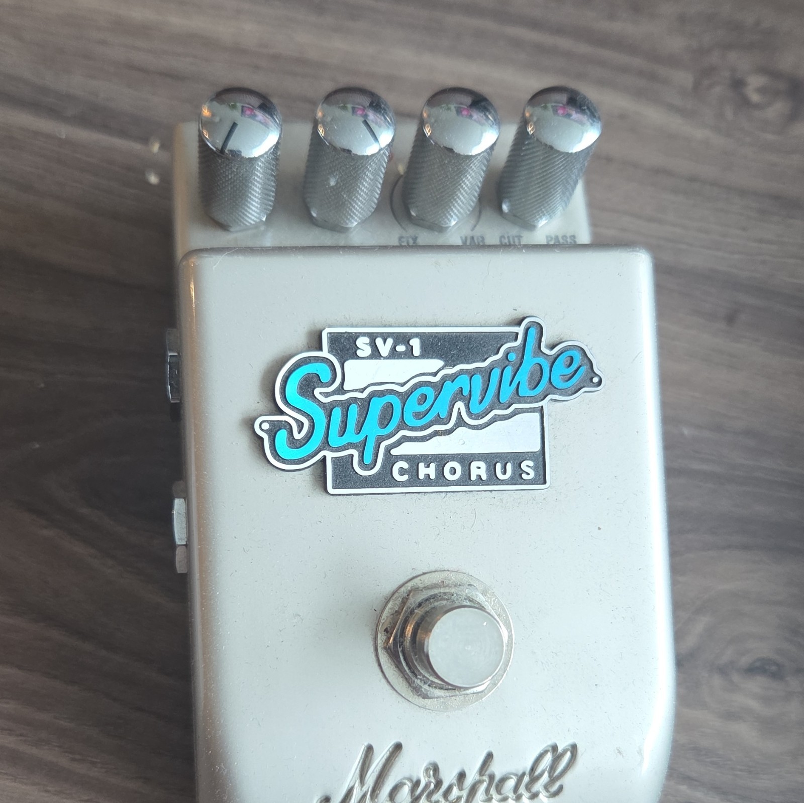 Marshall SV-1 Supervibe Analog Chorus Guitar Pedal for Electric Guitar In Box
