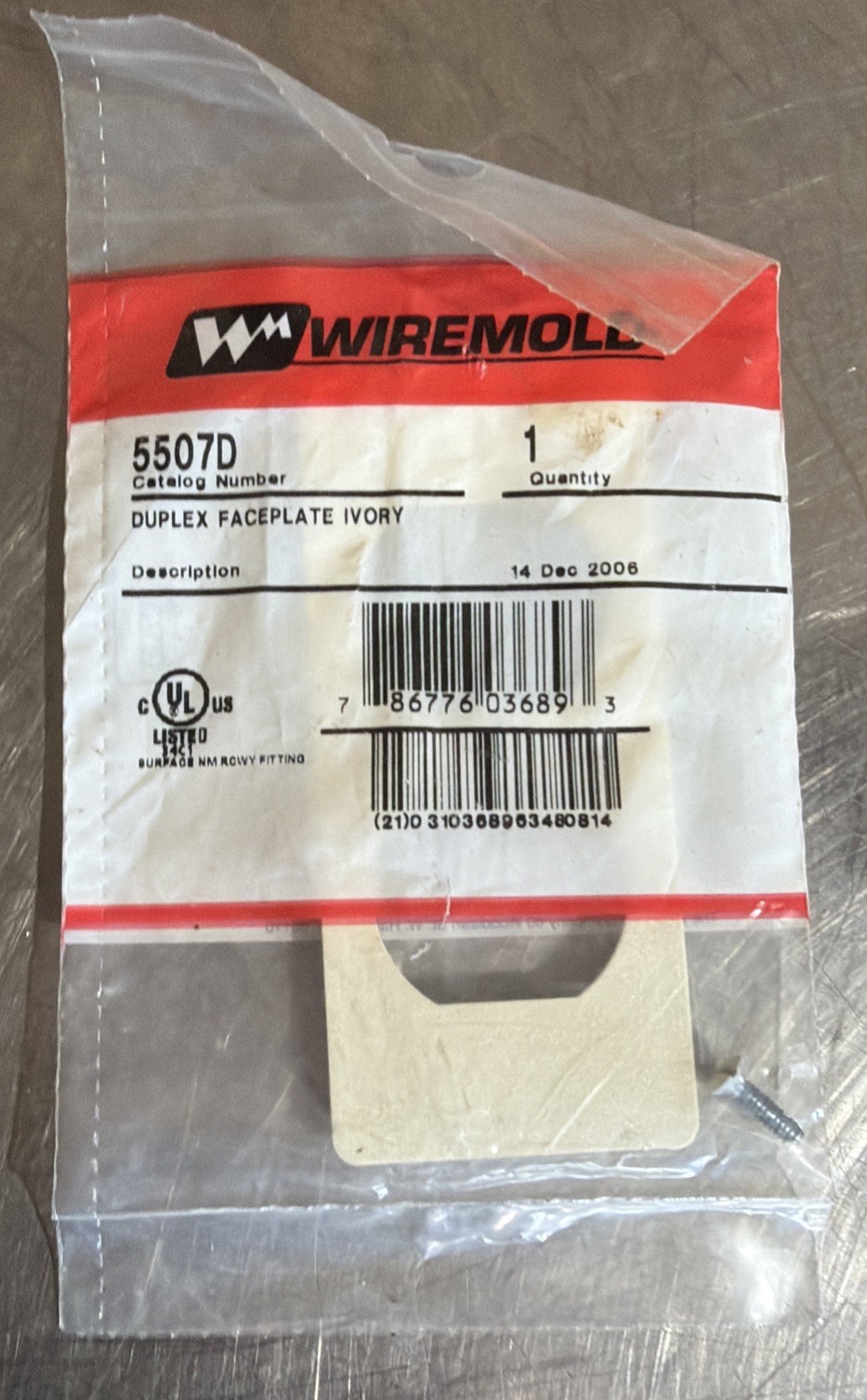 Wiremold 5507D Duplex Faceplate - Ivory