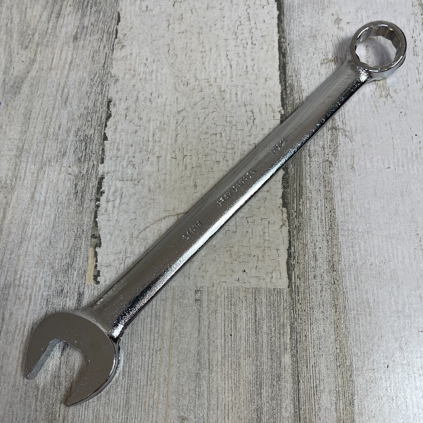 Gray Canada 21MM  Combination Open and 12 Pt Box End Wrench M021