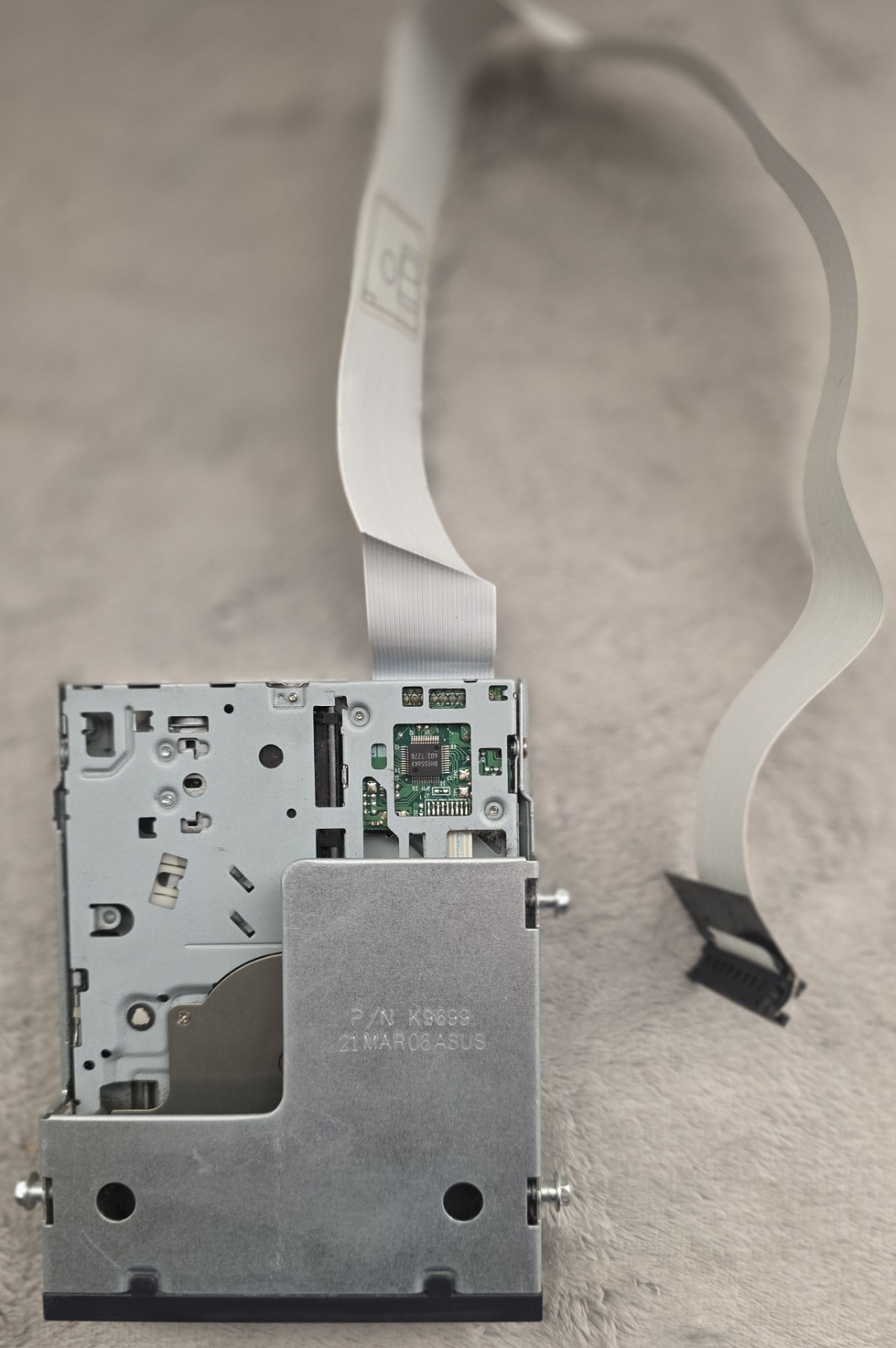 Sony MPF820 3.5" Internal Floppy Disk Drive with Ribbon Cable
