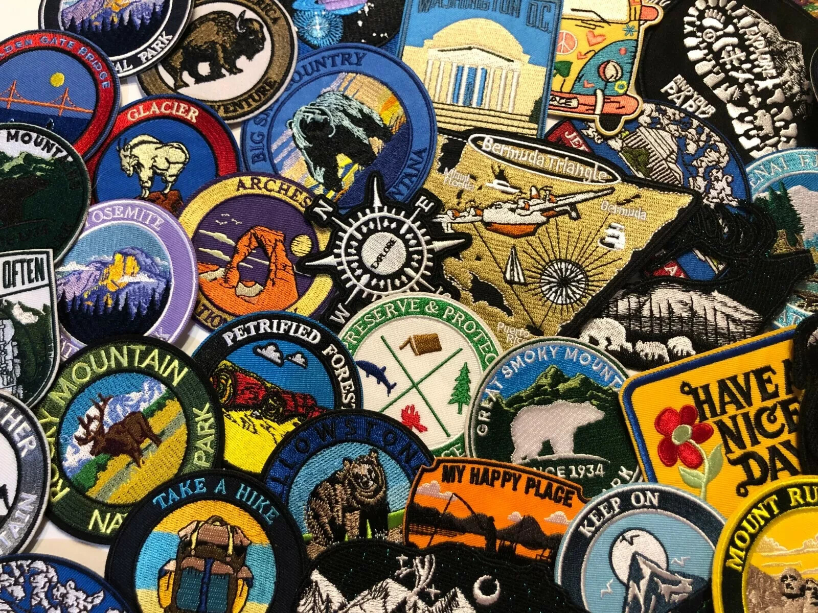 Bigfoot UFO Patch Iron-on Applique Sci-fi Badge Alien Myth Legend Cryptid
