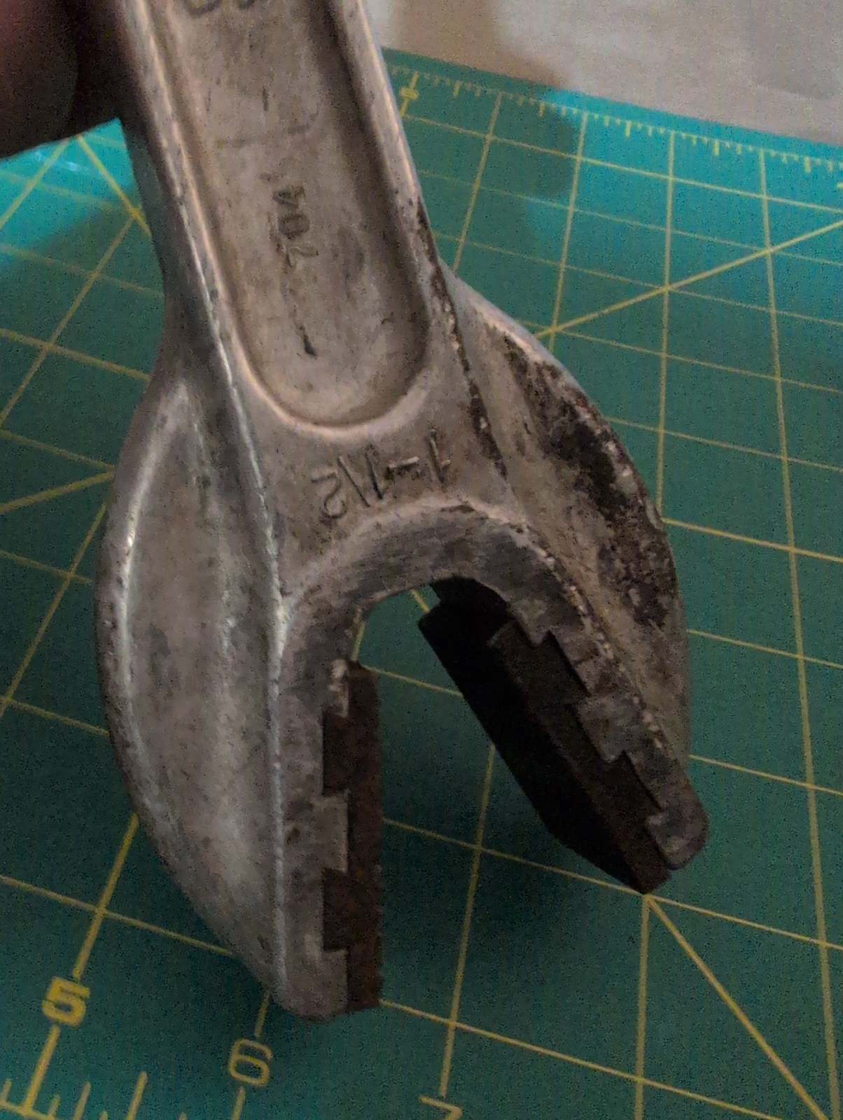 Schick Quick Grip Aluminum Pipe Wrench 1 -1/2 Model 704