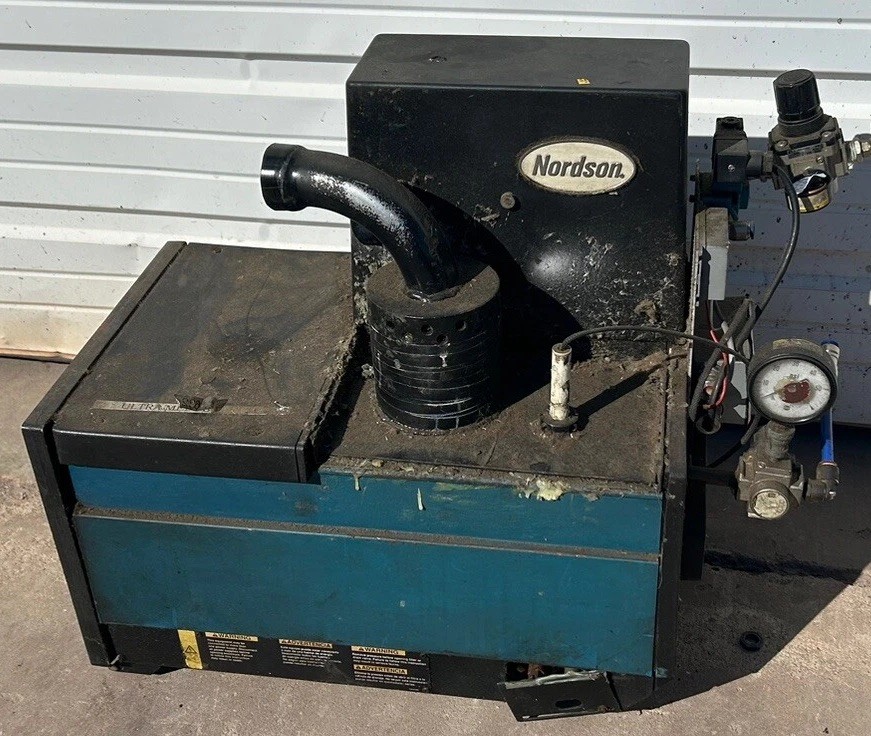 Nordson 3400V-1EAV4E/A Hot Melt Glue Applicator System Industrial Unit