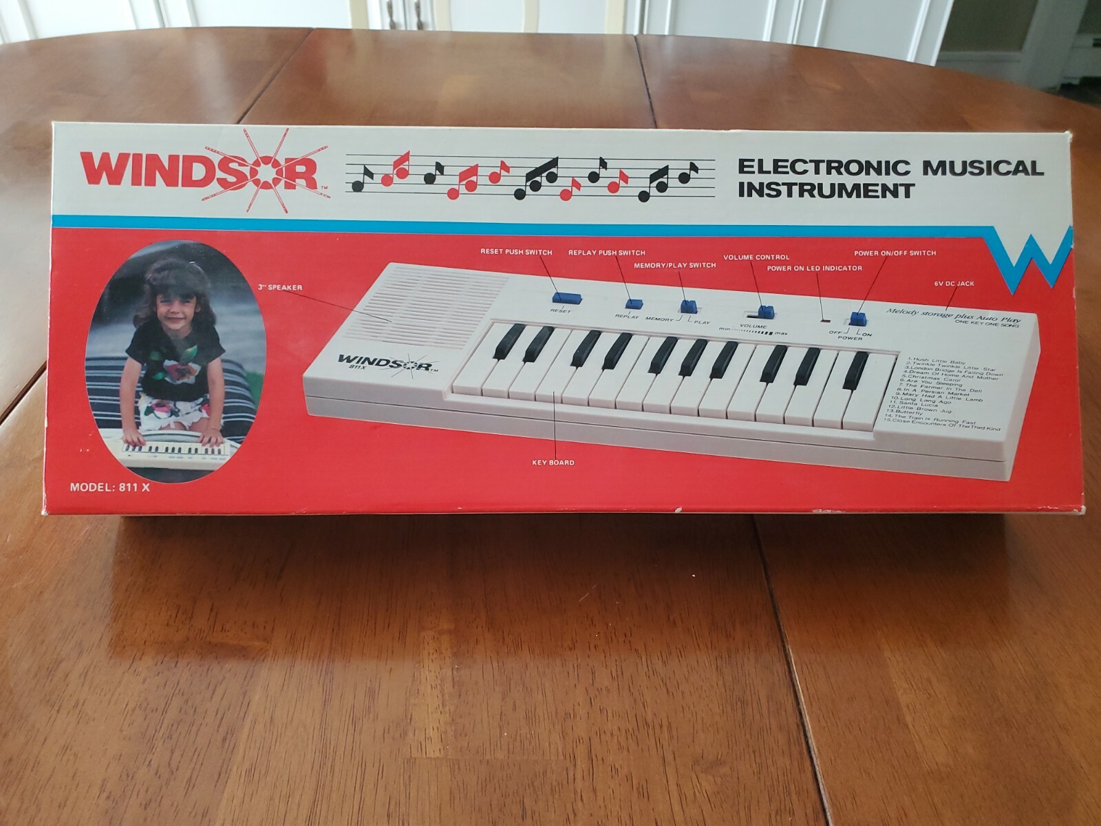 Windsor Keyboard 811 ~ Electric Musical Instrument ~ New in Box