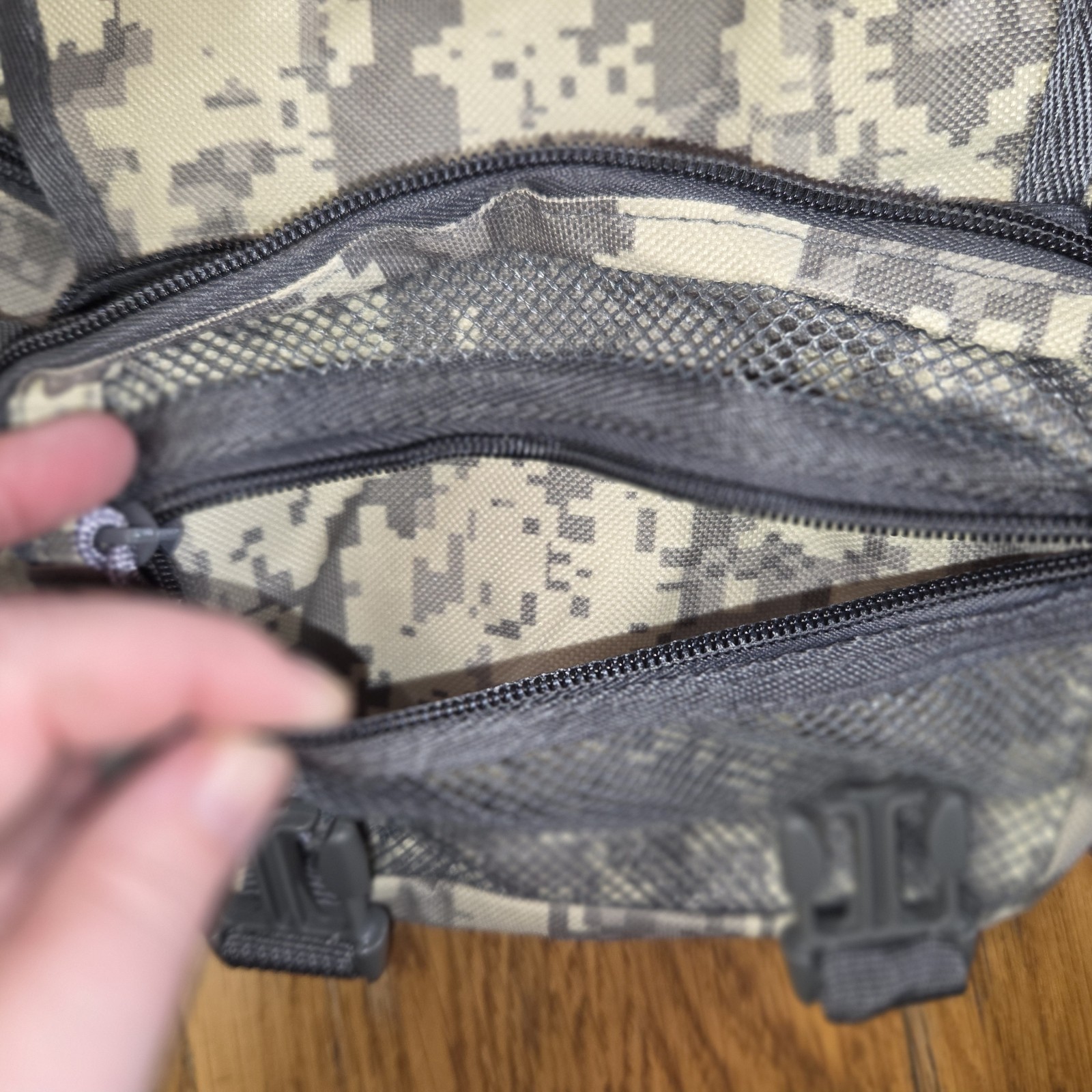 NWT US Army camo belt bag