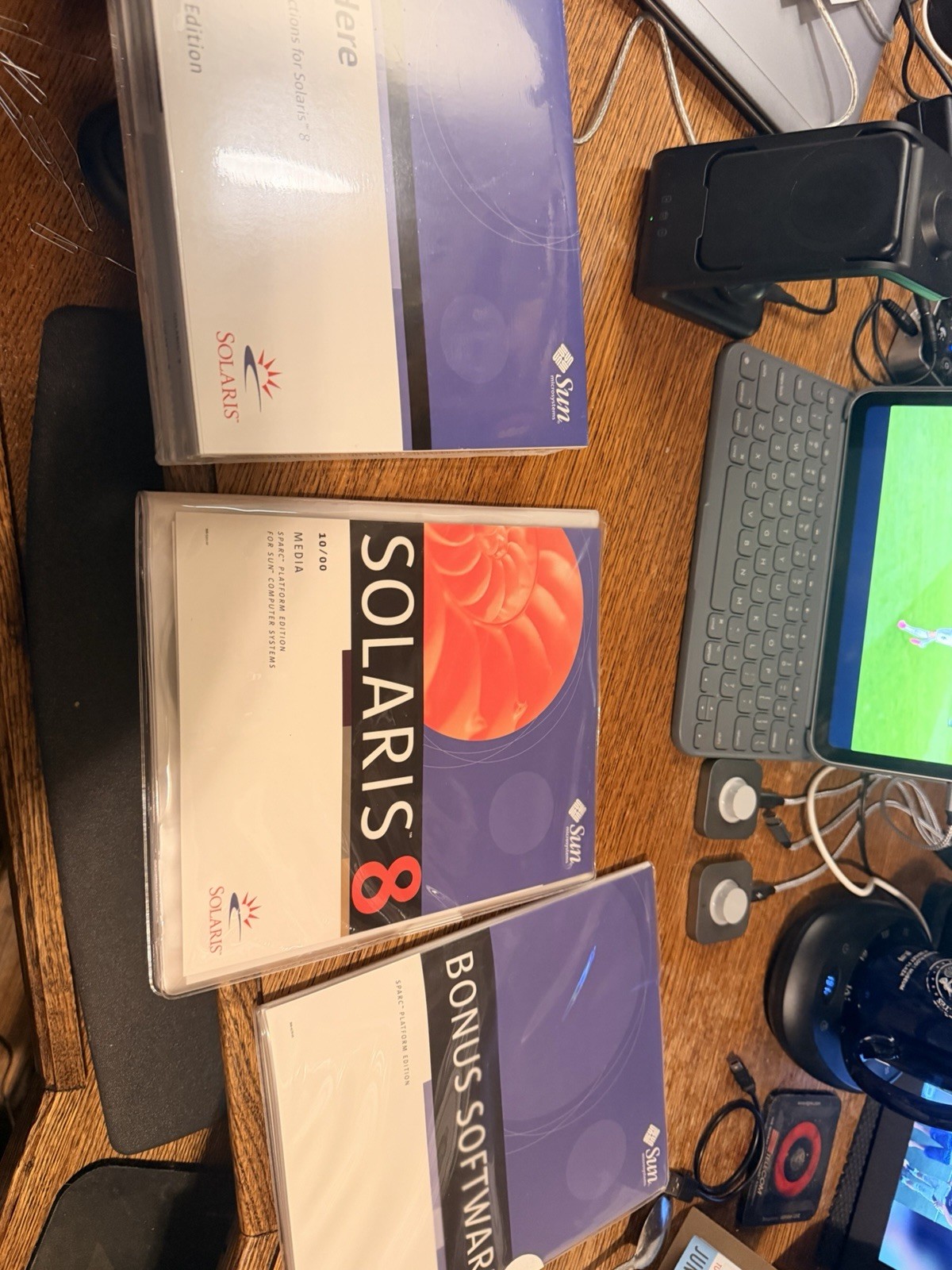 Sun Microsystems 2000 Solaris 8 Intel Edition 10/00 13CDs & Bonus Software