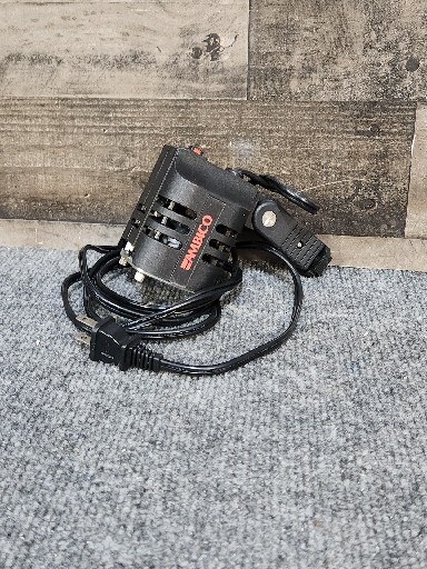 AMBICO AC/DC Video or Camera Light 150w AC or 50w DC Model V-0177