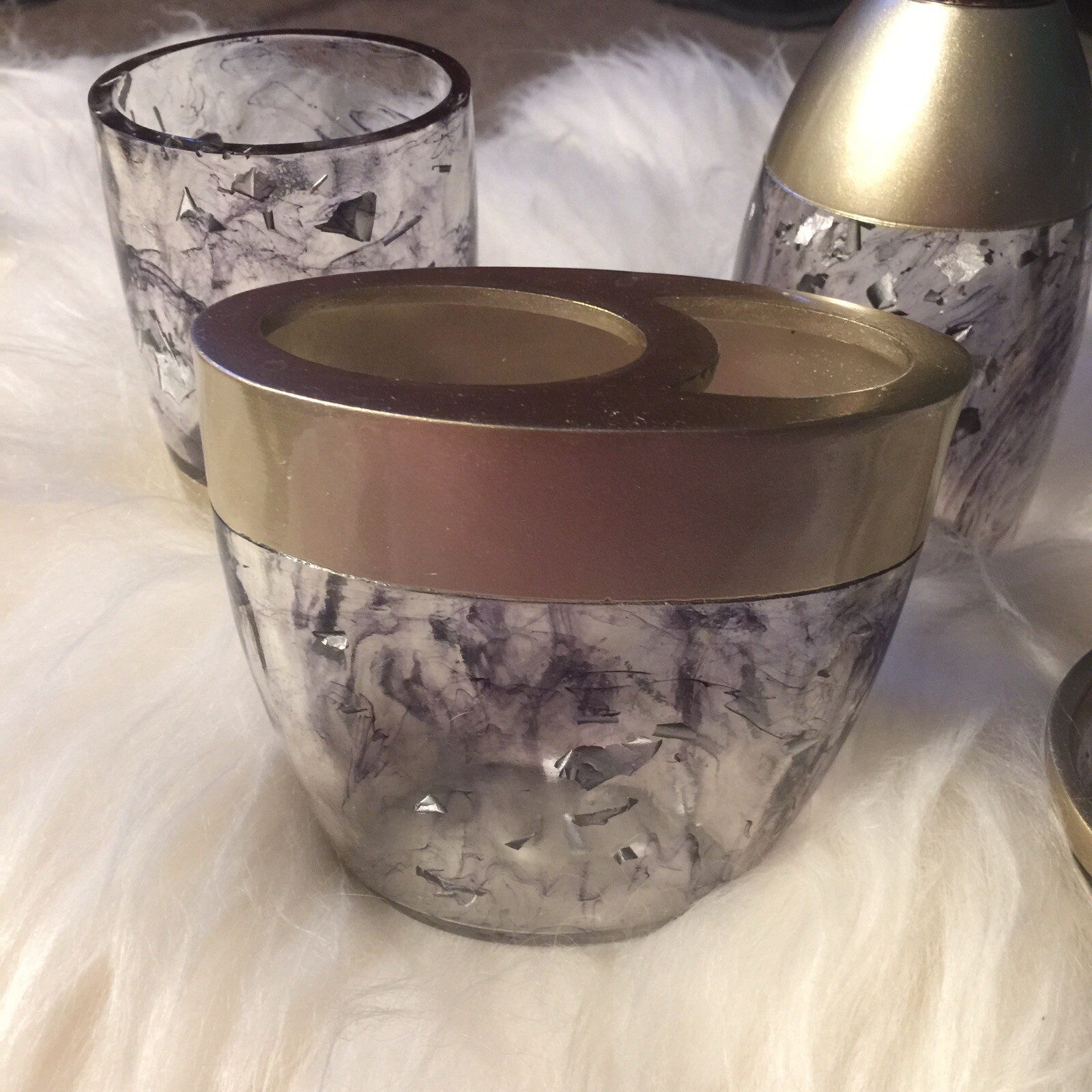 5pc Silver Flake Clear Bathroom Accessories Set With Gold Trimming