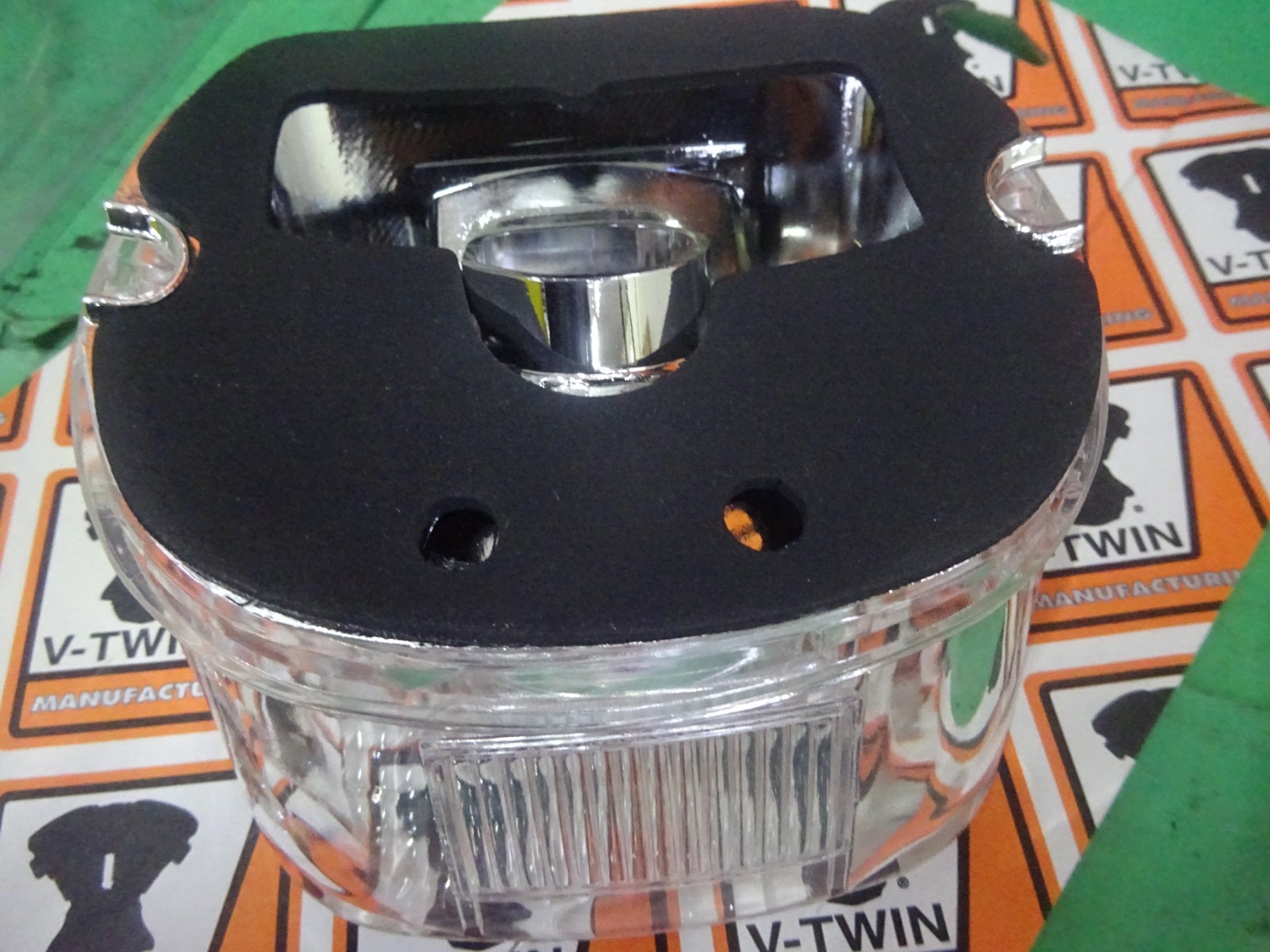 Harley BTs XLs CHOICE of Rpl 99-03 LAYDOWN CLEAR TAILLIGHT LENS TOP/BOT WINDOW