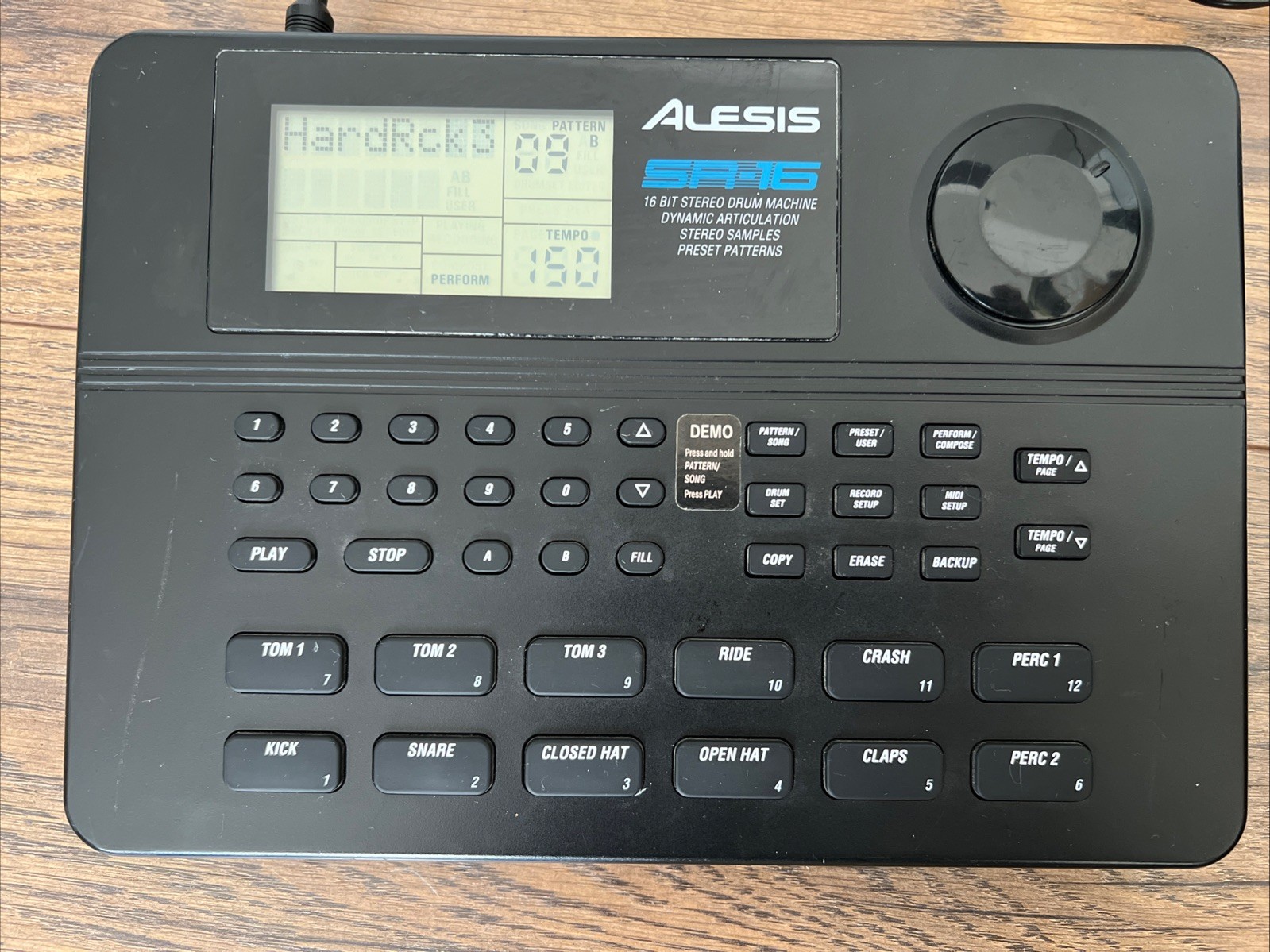 Alesis SR16 Digital Drum Machine/Module