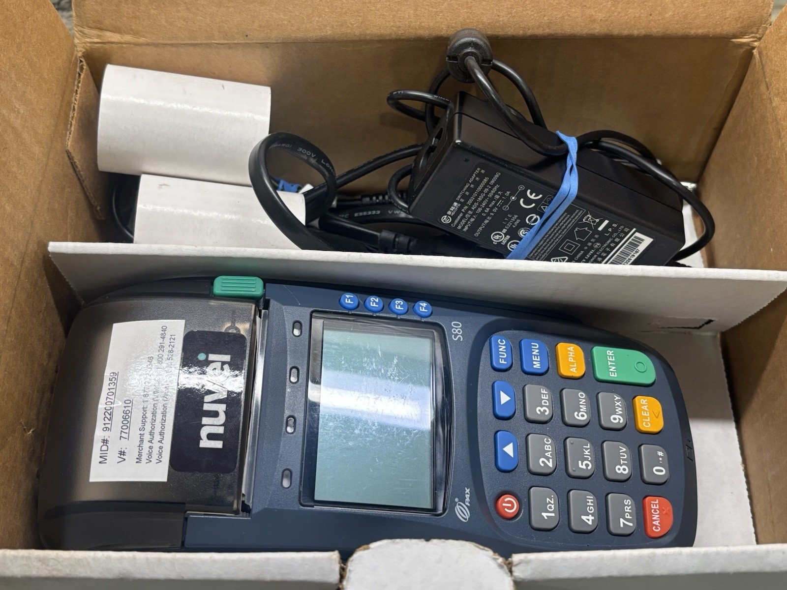 PAX S80 Credit Card Reader Terminal Unit w/ Cables & Receipt Tape Powers On EUC