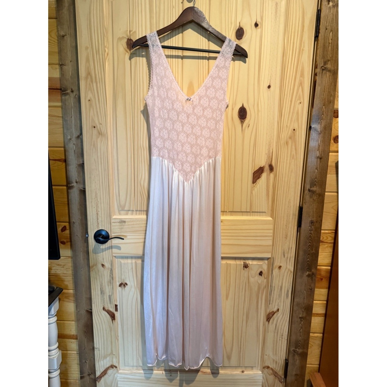 80's Long Pastel Pink Nightgown with Stretch Lace Bodice Vintage Lingerie Large