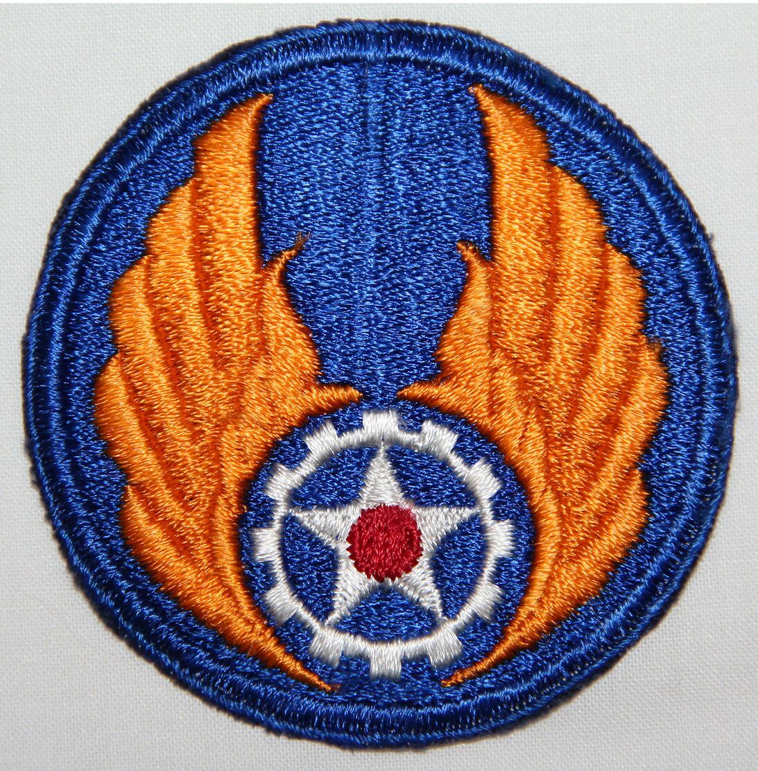 ORIGINAL WWII AAF AIR MATERIAL COMMAND PATCH, NICE WHITE BACK