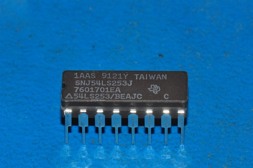 New (3pcs) SNJ54LS253J TEXAS INSTRUMENTS IC Logic