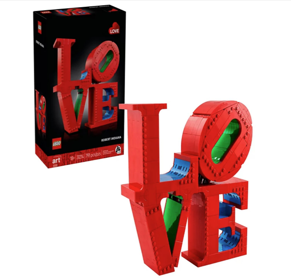 [BIG SALE] LEGO 31214 LOVE Art Building Kit 791 Pieces