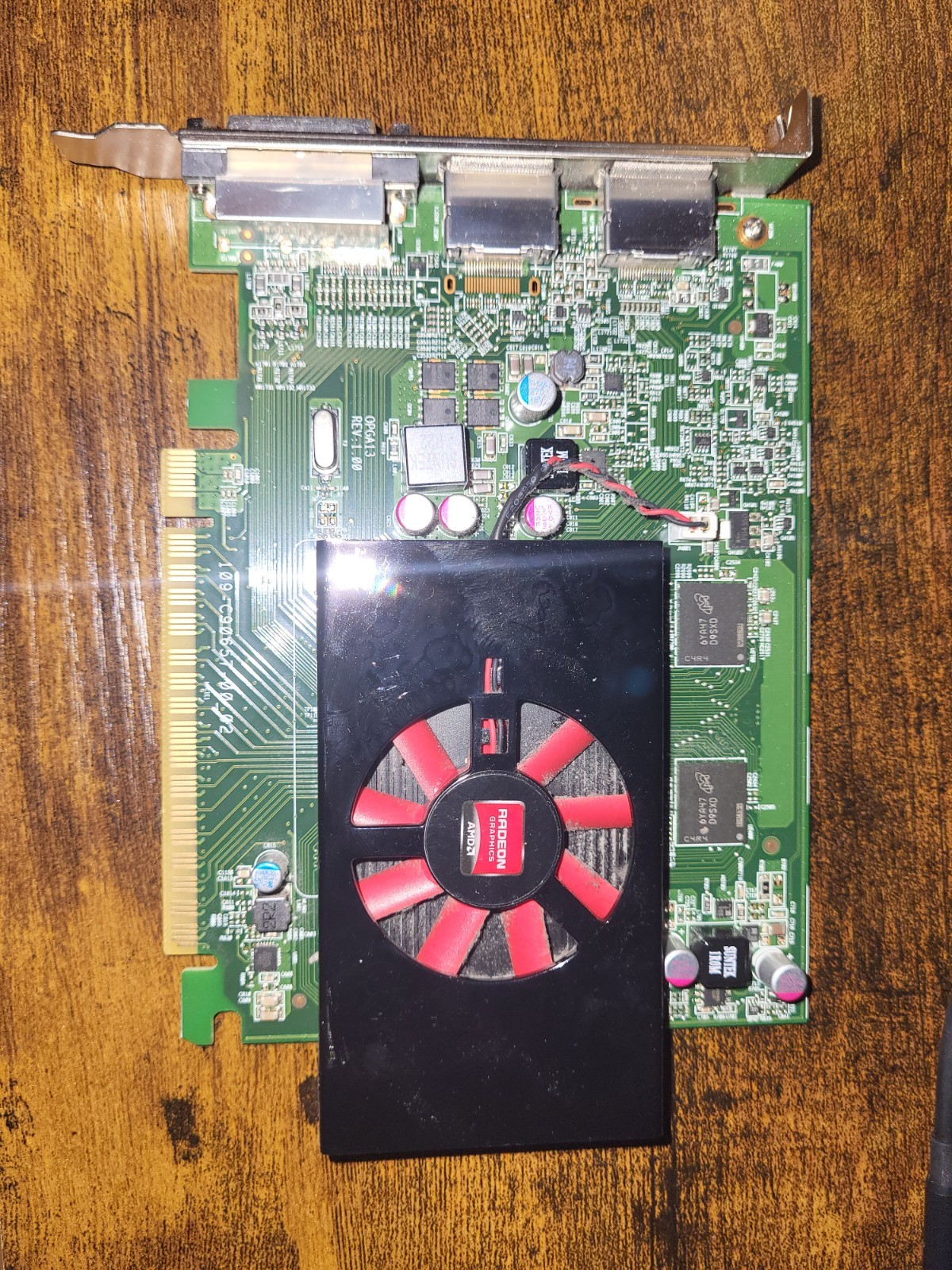 AMD Radeon C906 109-C90657-00_02 4GB GDDR5 Video Graphics Card