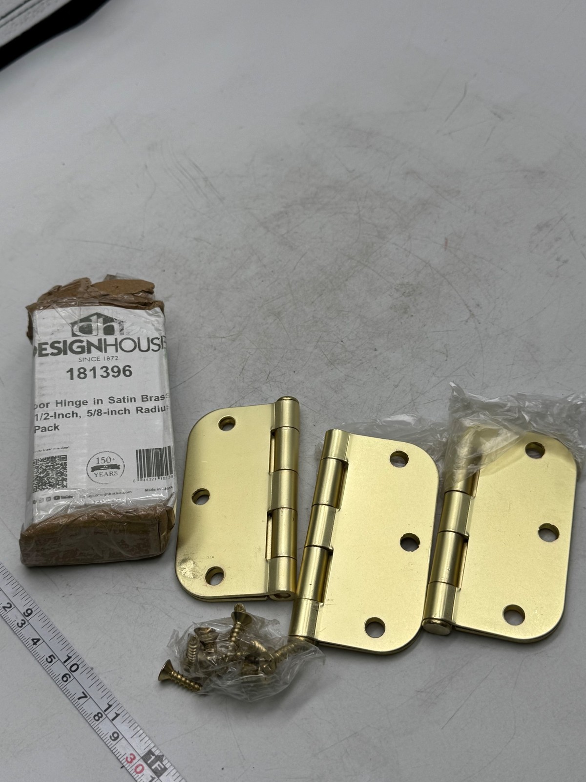 Design House 181396 Door Hinges Satin Brass 3-1/2 Inch 5/8 Radius-3PK w/Screws