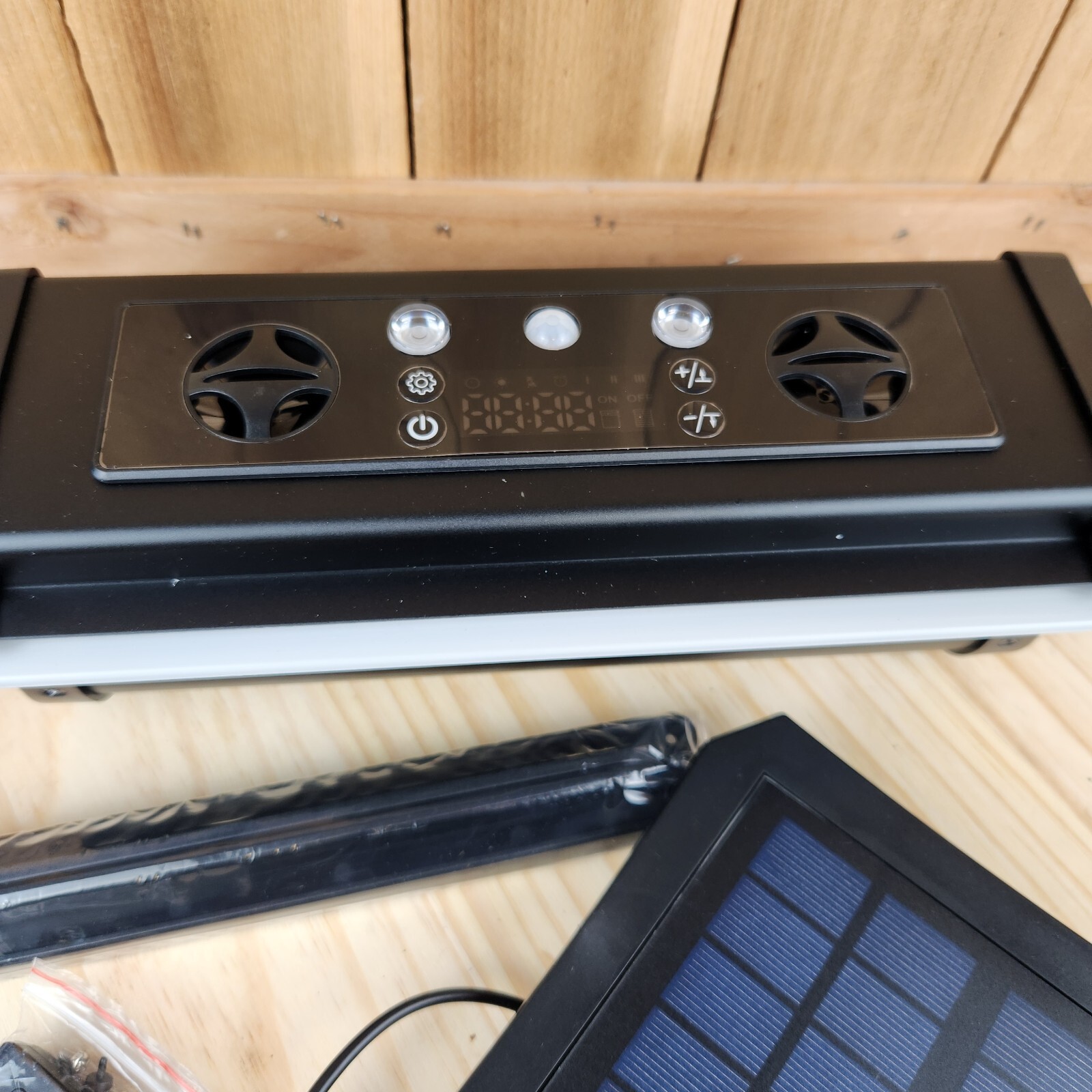 Automatic Chicken Coop Door LCD Battery Solar Powered Timer Light Remote Control