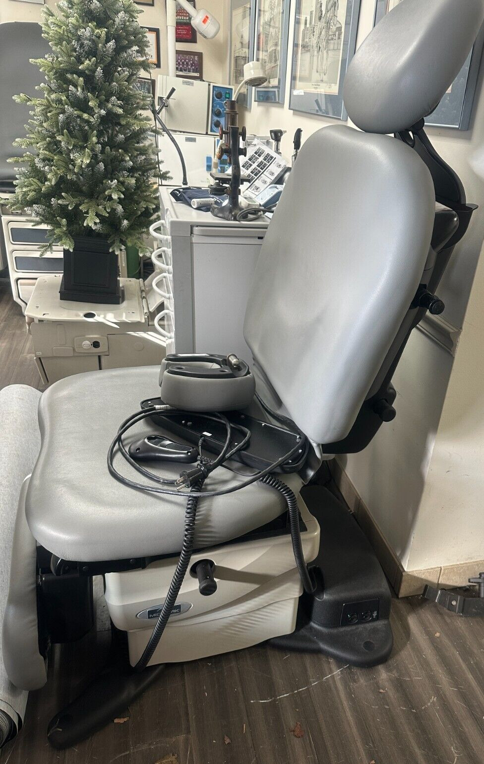 Midmark 630 Power Procedure chair