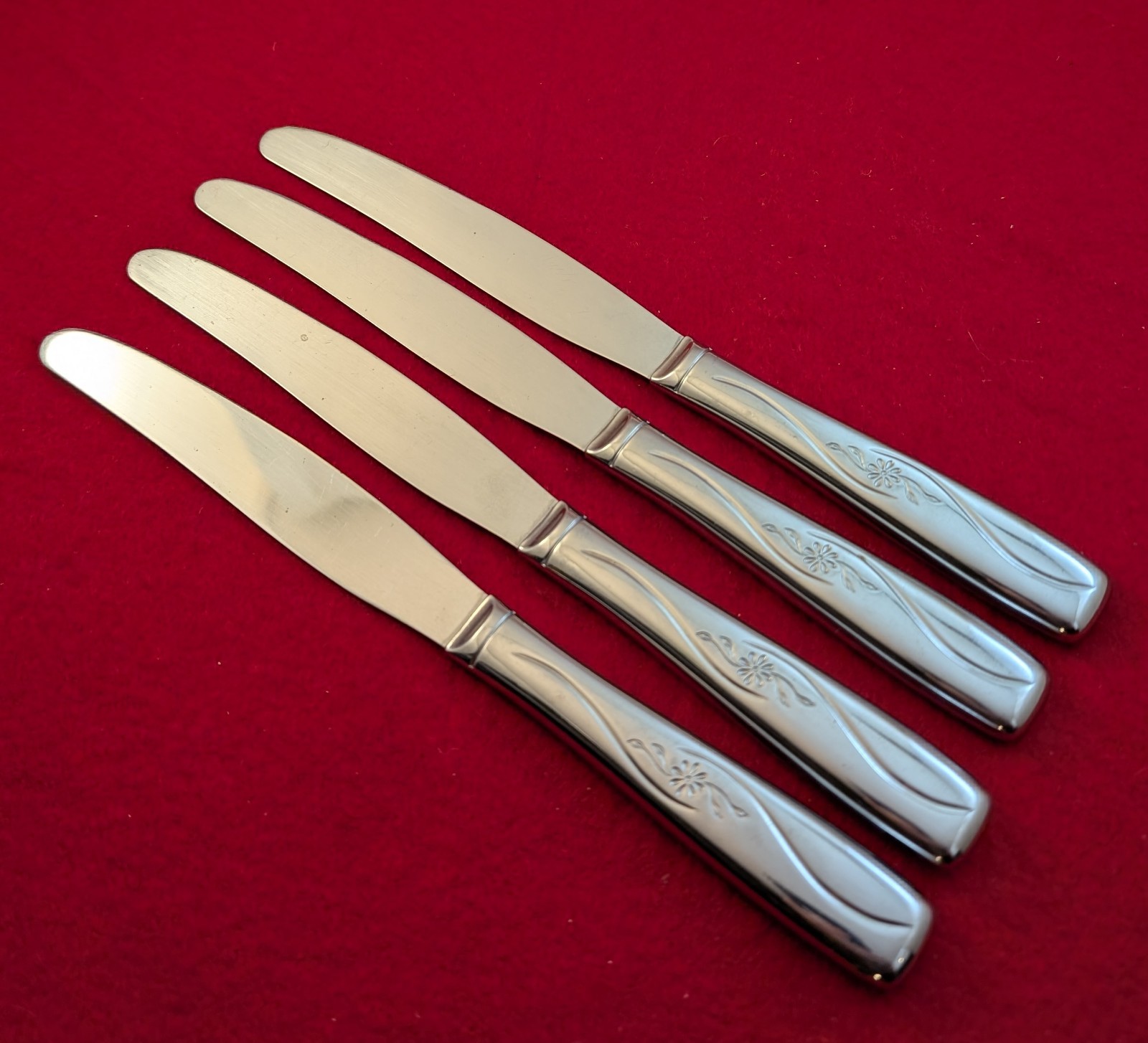 Lot Of 4 IMPERIAL IMI41 Stainless H-Dinner Knives MCM Floral Daisy Flowers USA