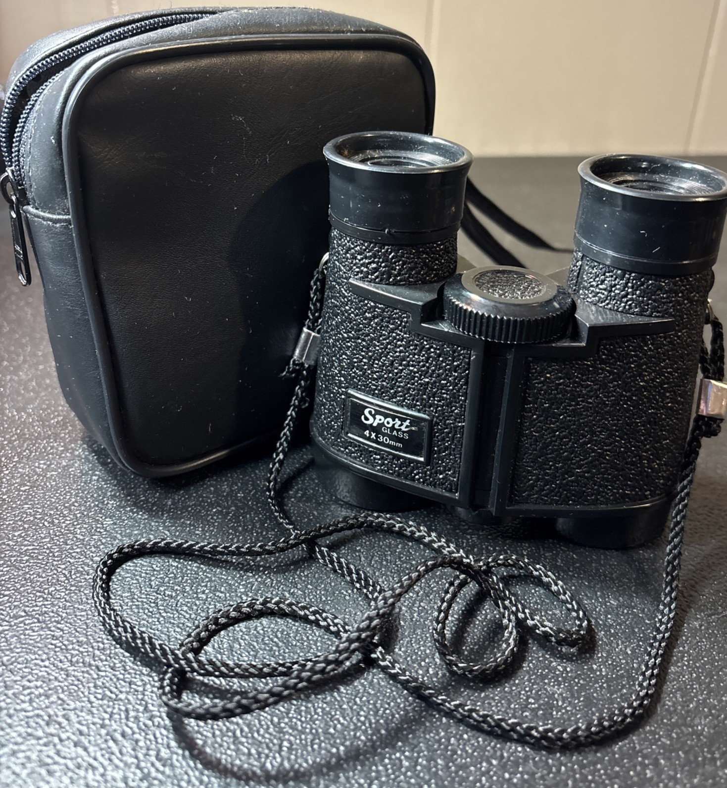 Sport Glass Binoculars/Field Glasses 4 x 30 mm Tele-Power Lens With Case