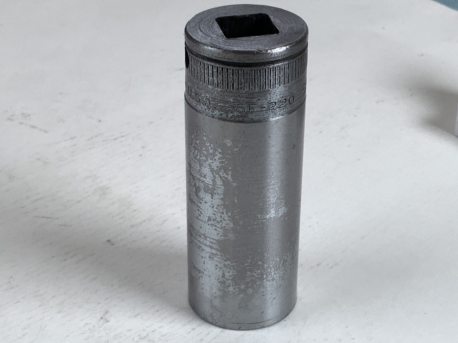 SNAP-ON SF-220, 11/16in. 3/8in. Drive 12pt Deep Socket,  USA