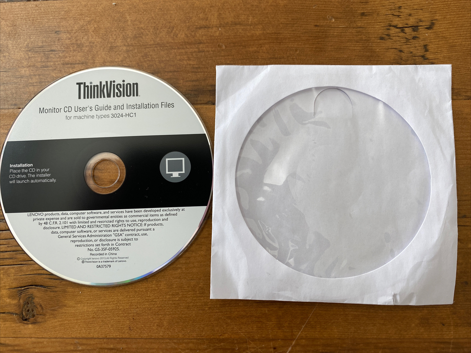 ThinkVision Lenovo Monitor CD User's Guide and Installation Files for 3024-HC1