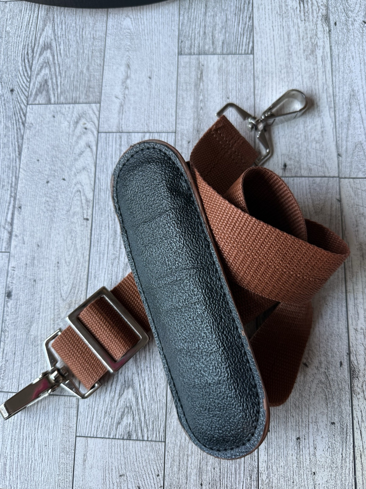 Brown Shoulder Strap Canvas Replacement Laptop/Travel Messenger Duffel Bag *Read