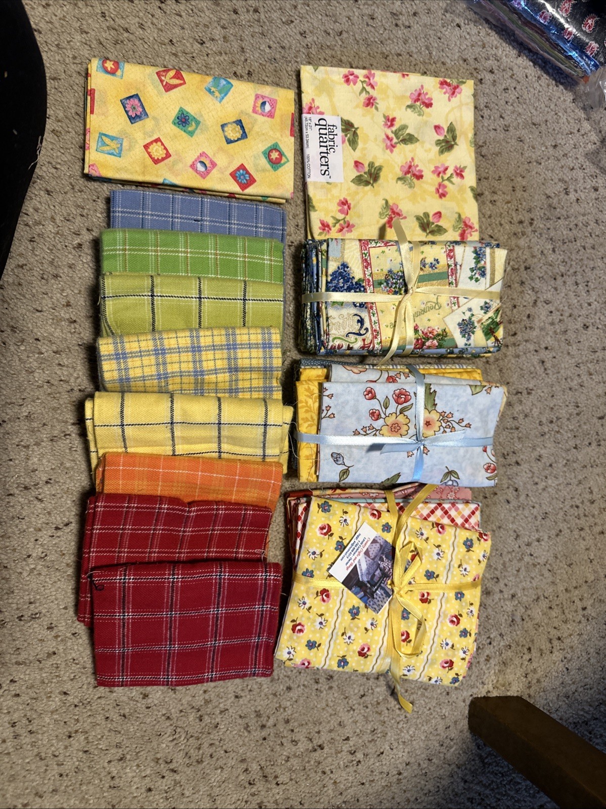 Fabric Lot, Mostly Fat Quarters, Some Small Squares