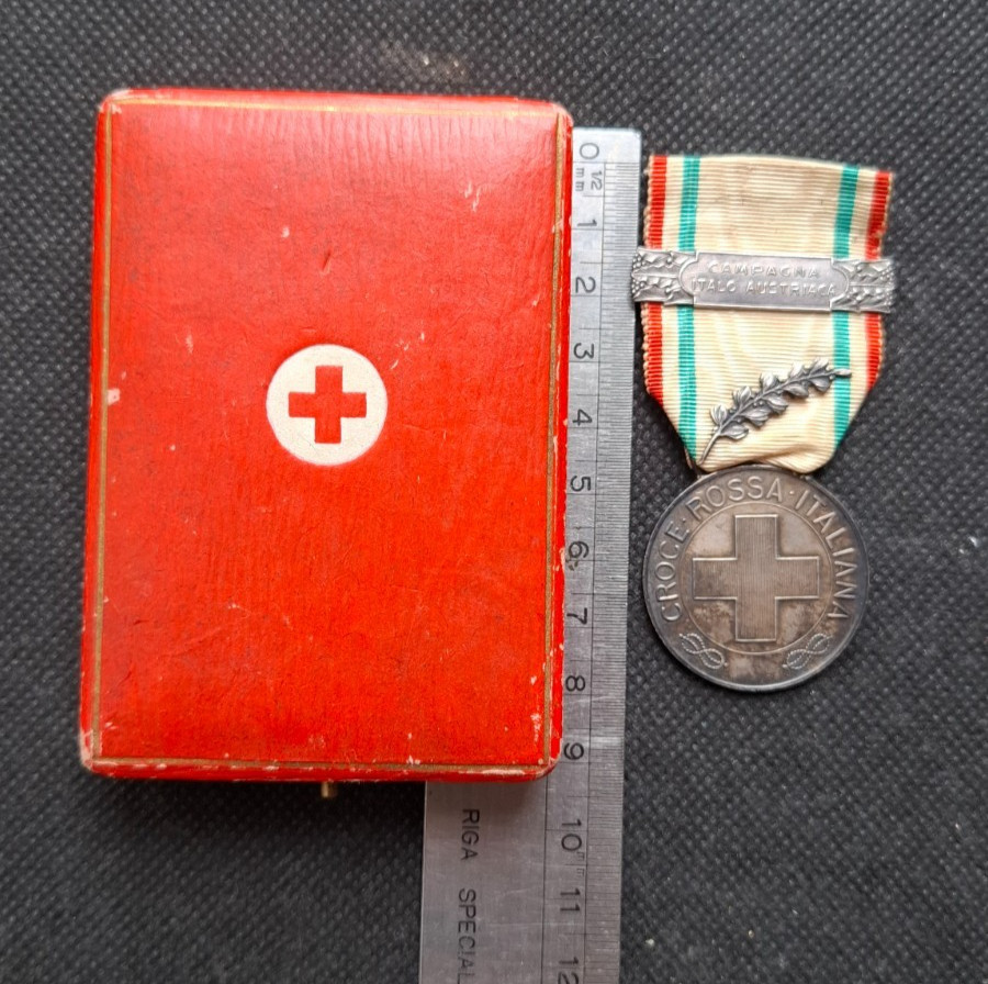 CRI Volunteer Merit Medal Italian Pink Cross Italian-Austrian Bar