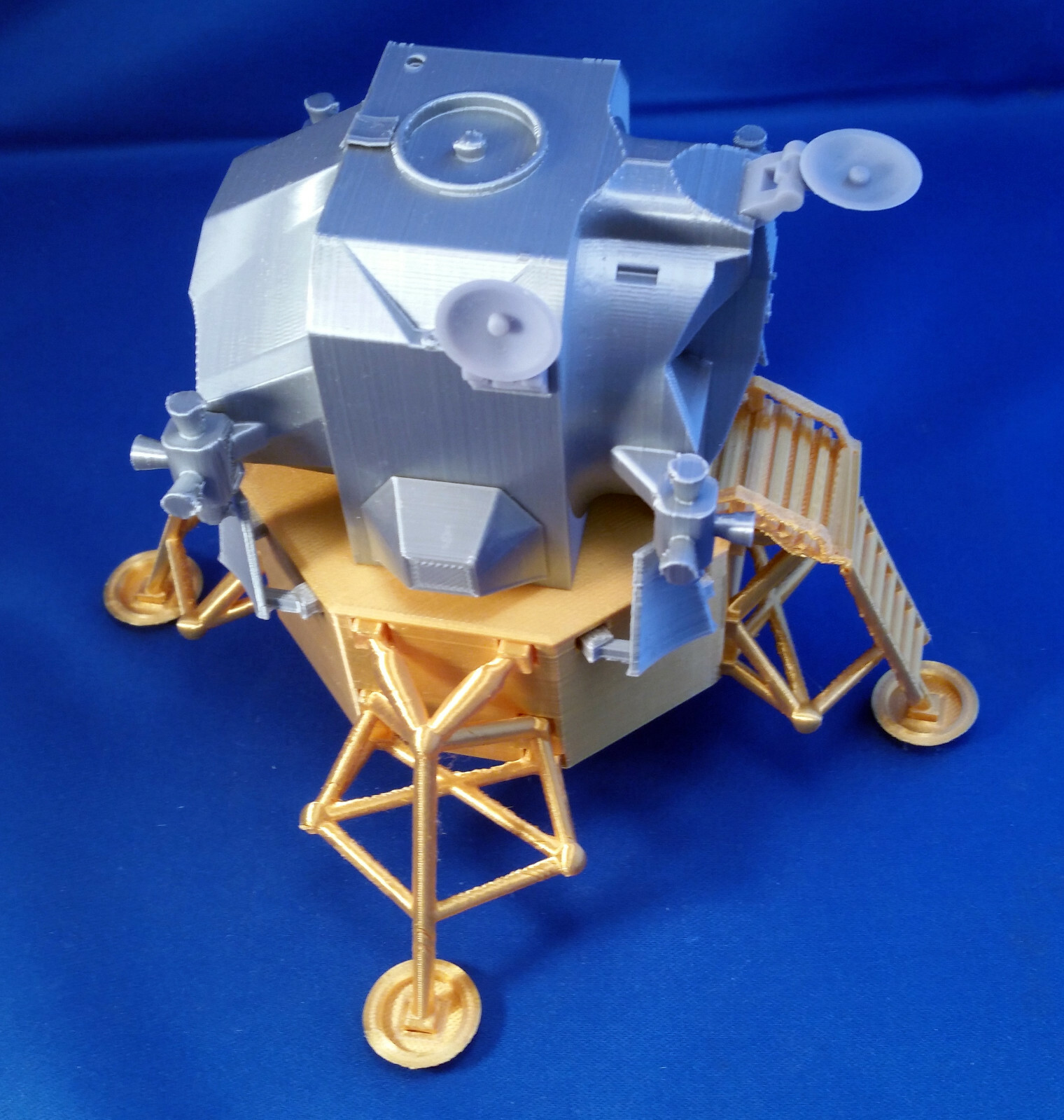 Apollo 11 Lunar Module Model (Fully Assembled) in 1/48 Scale