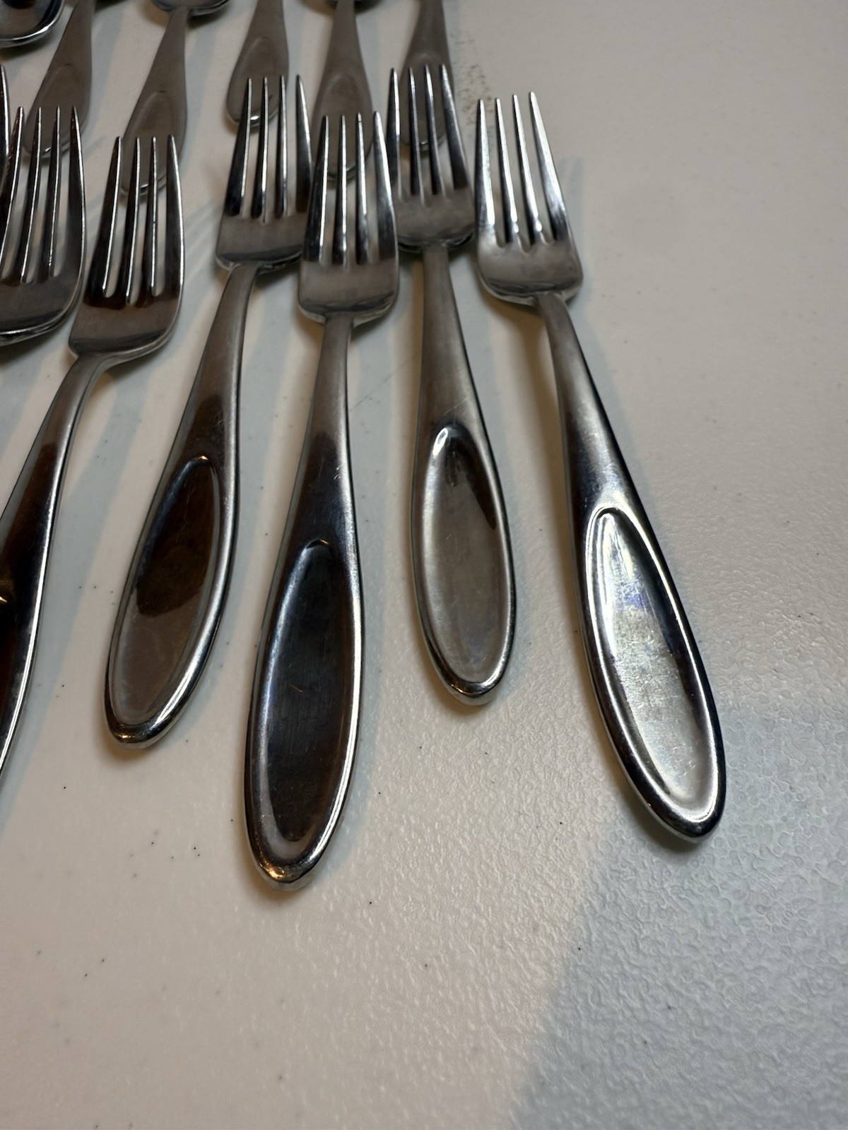Hampton Silversmith Flatware Set 29 Piece 5 Settings With Extra Stainless Heavy