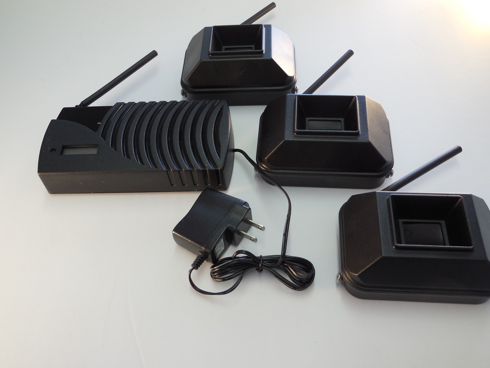 Wireless Driveway Alarm Motion Sensor WDWA-8 With 3 Sensors