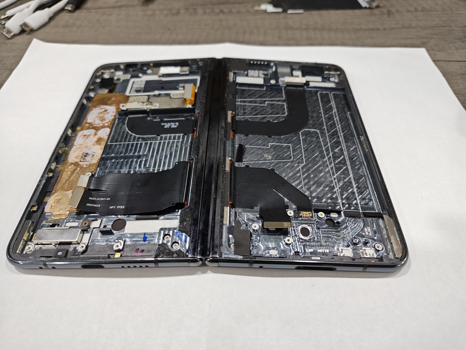 Display For Google Pixel Fold OEM Whit Frame 100% Tested Only the display