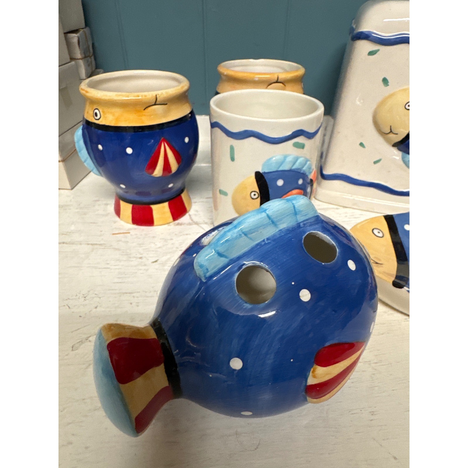 Coco Dowley Ceramic Fish Bathroom Set Tissue Box Soap Dish Toothbrush Holder 5pc