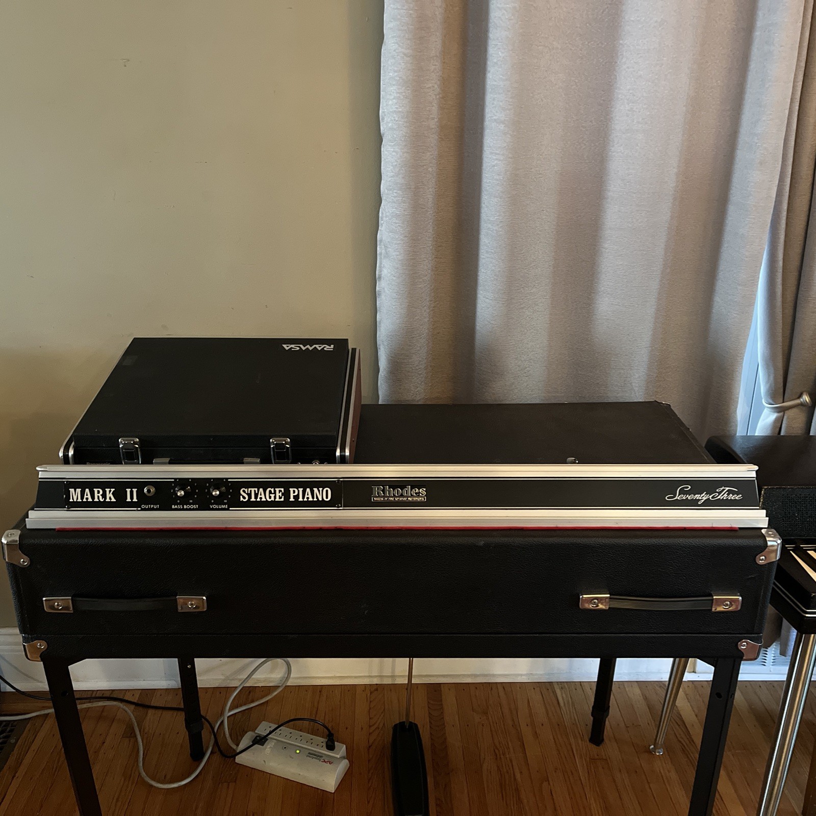 Fender Rhodes Mark II Stage Name Rail