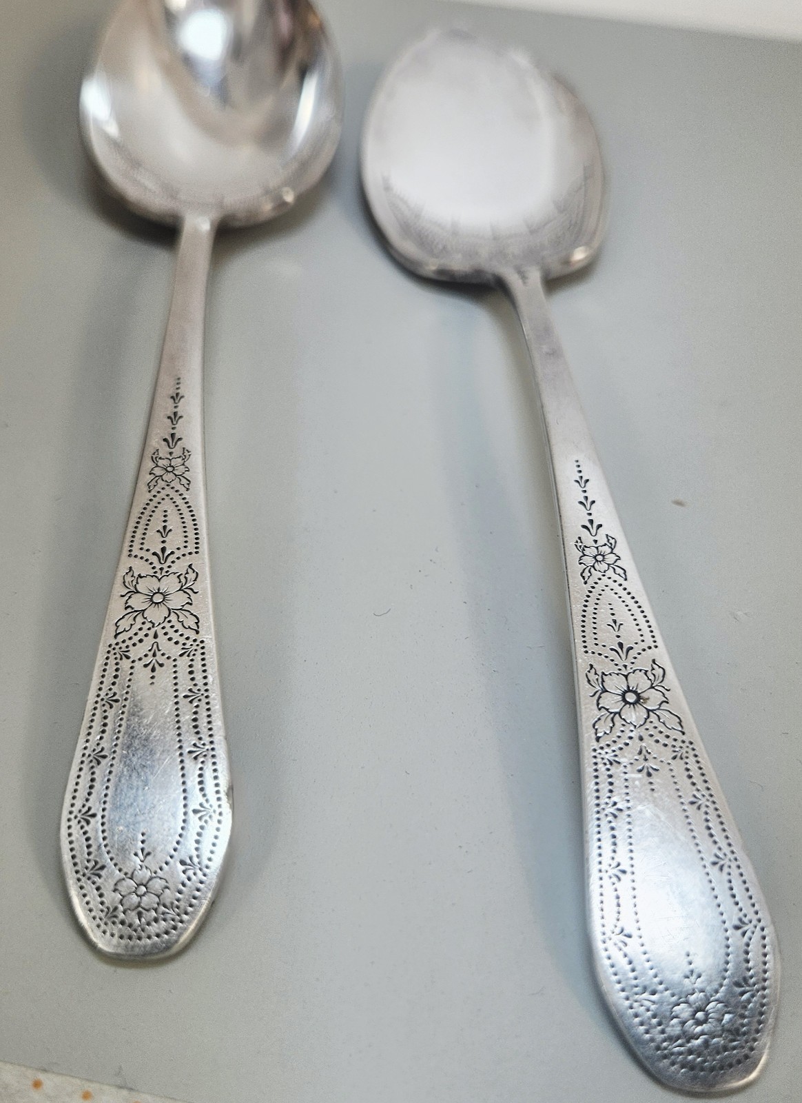 PAUL REVERE 1927 Community Silverplate 1 of each 6" Sugar & 6-1/4" Jelly Spoons