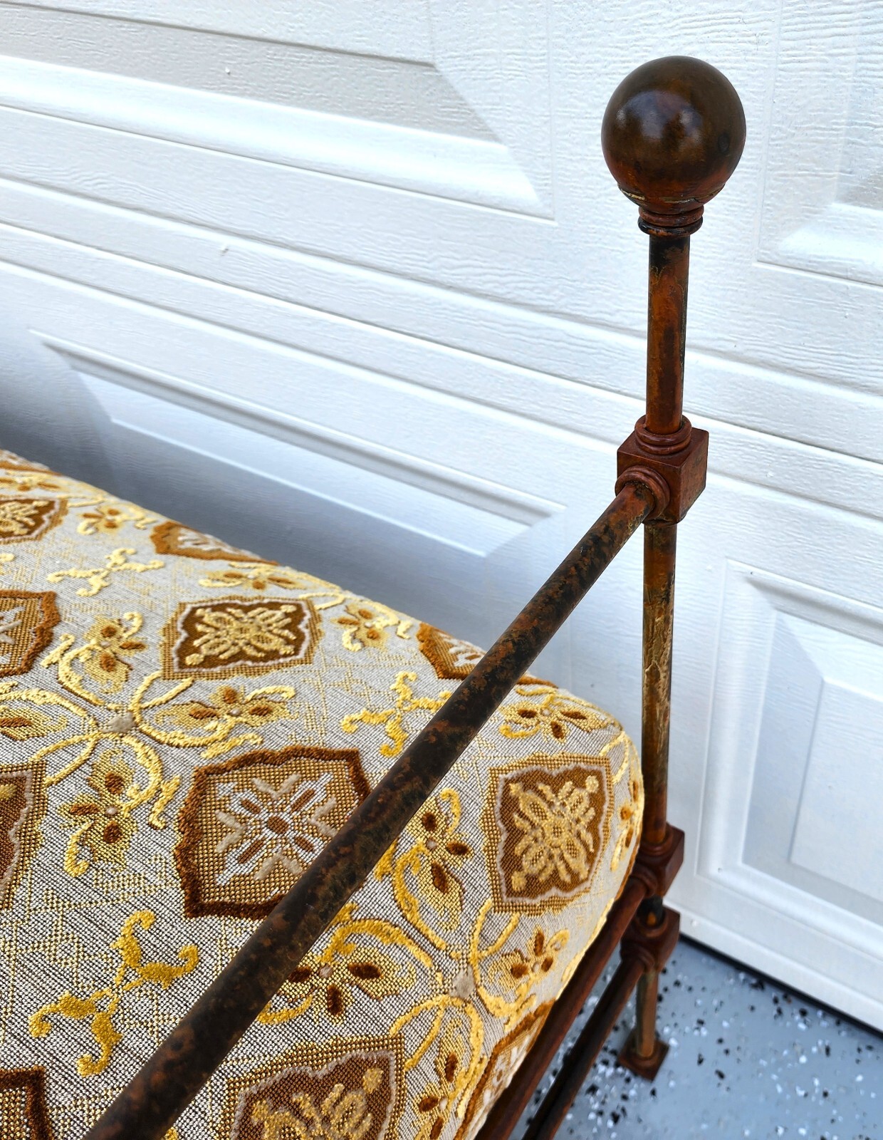 Antique Iron Daybed Bench