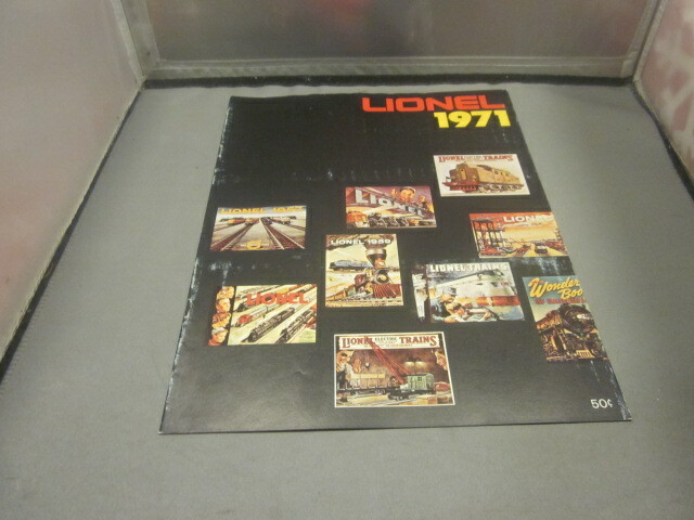 Vintage Lionel Train Railroad  Catalog LIONEL 1971