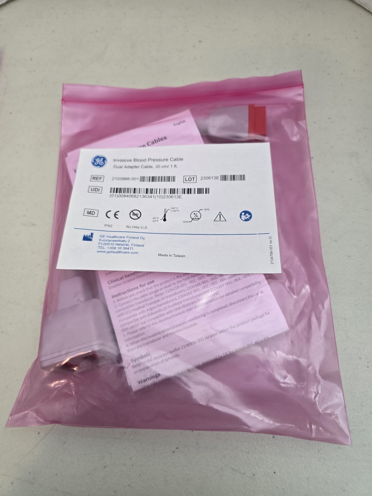GE Invasive Blood Pressure Cable, Dual Adapter, REF 2103966-001 30 cm/ 1 ft.