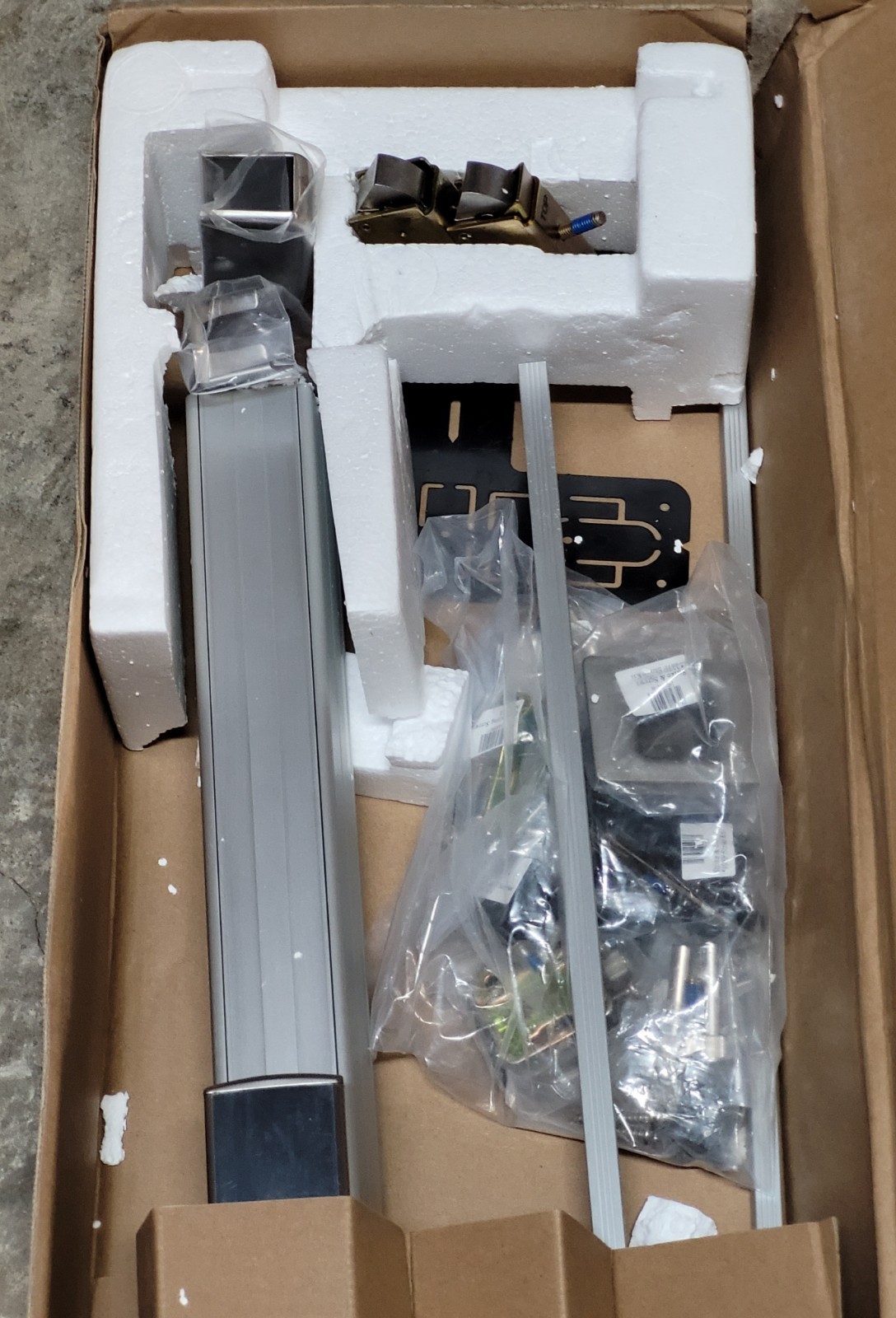 Klacci 1200/F1200 SERIES SURFACE VERTICAL ROD DEVICE ANSI GRADE